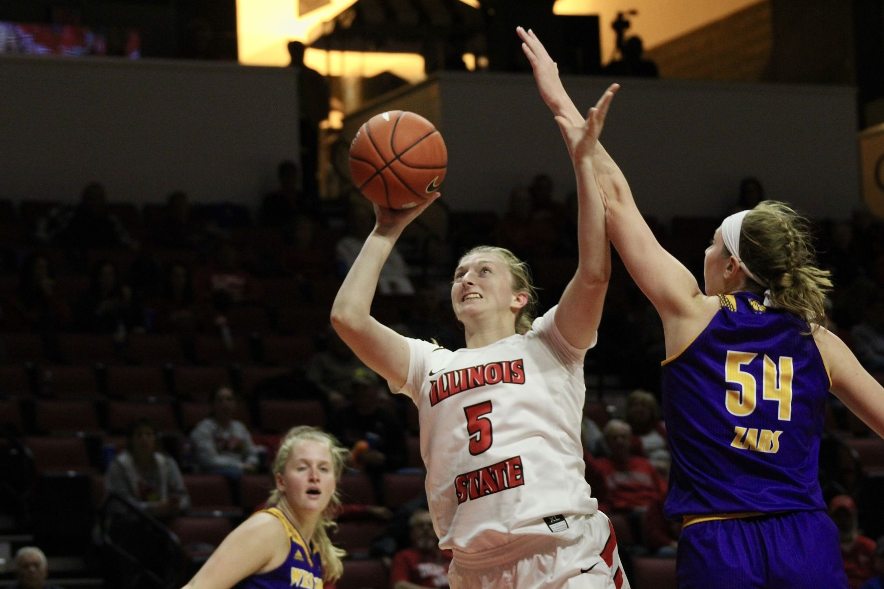 women's basketballvsWIU_Koudelka layup